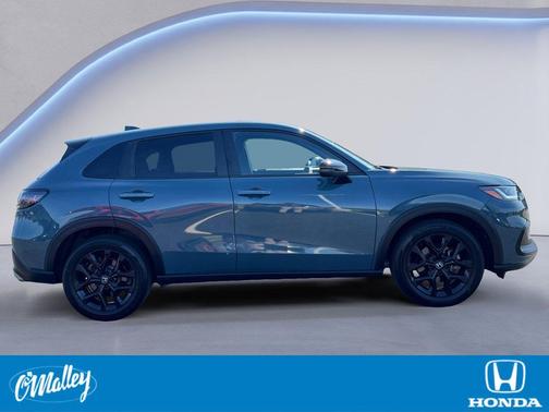Nordic Forest Pearl 2024 Honda HR-V AWD Sport