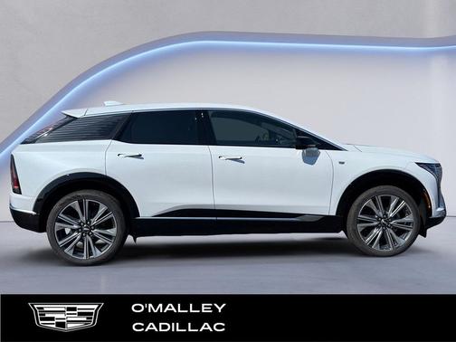 Vibrant White Tricoat 2027 Cadillac OPTIQ Premium Luxury