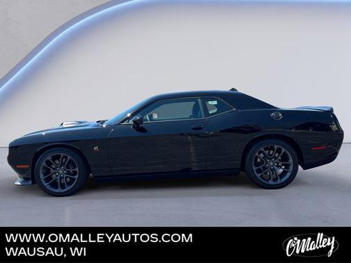 Pitch Black Clearcoat 2023 Dodge Challenger R/T Scat Pack