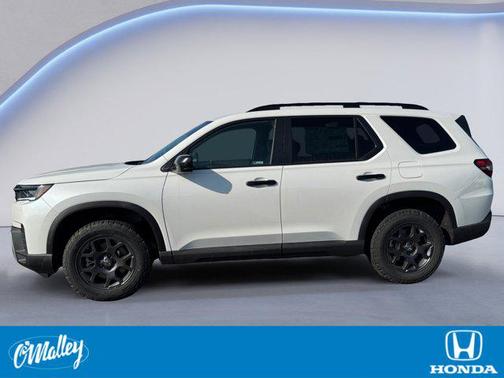 Platinum White Pearl 2026 Honda Pilot TrailSport