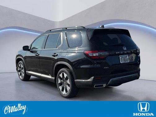 Crystal Black Pearl 2026 Honda Pilot Elite