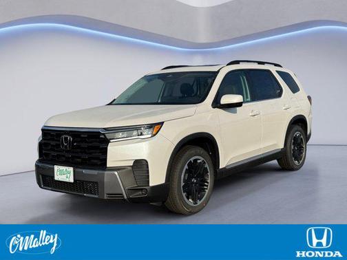 Platinum White Pearl 2026 Honda Pilot Touring 8-Passenger