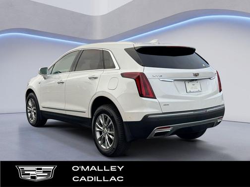 Crystal White Tricoat 2020 Cadillac XT5 Premium Luxury