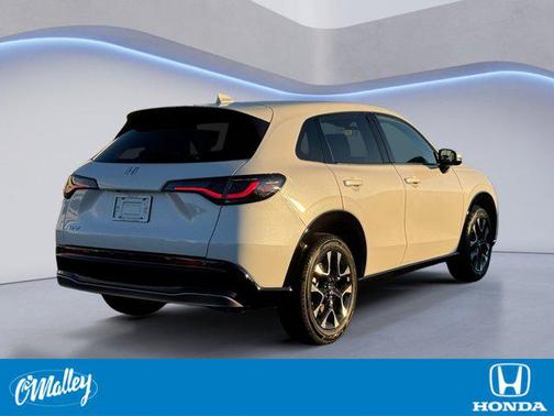 Platinum White Pearl 2026 Honda HR-V EX-L