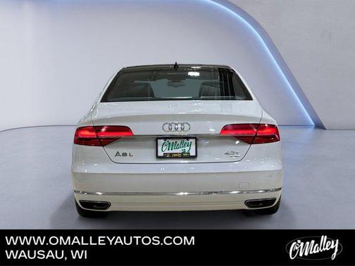 White 2015 Audi A8 4.0T