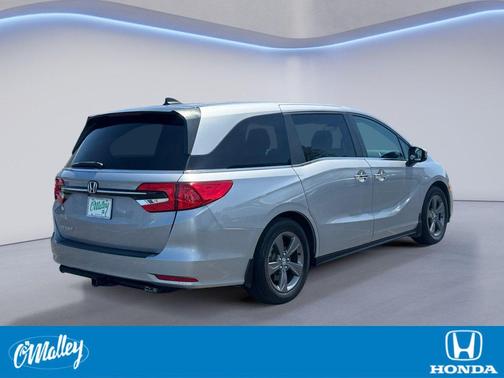 Lunar Silver Metallic 2022 Honda Odyssey EX