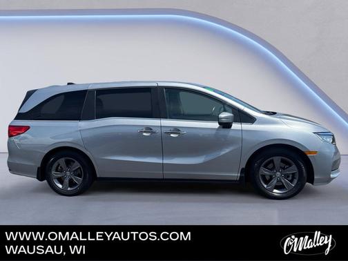 Lunar Silver Metallic 2022 Honda Odyssey EX
