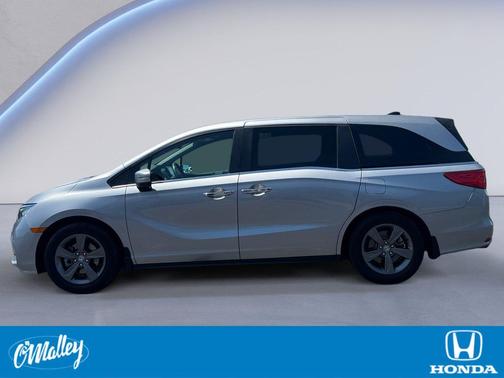 Lunar Silver Metallic 2022 Honda Odyssey EX