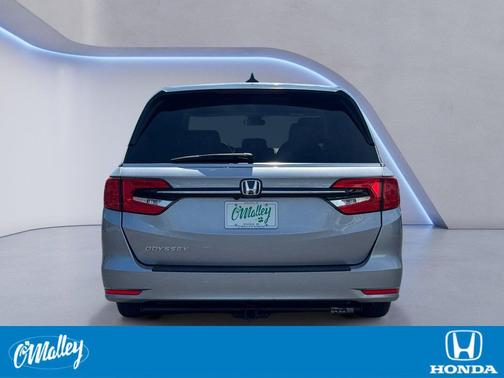 Lunar Silver Metallic 2022 Honda Odyssey EX