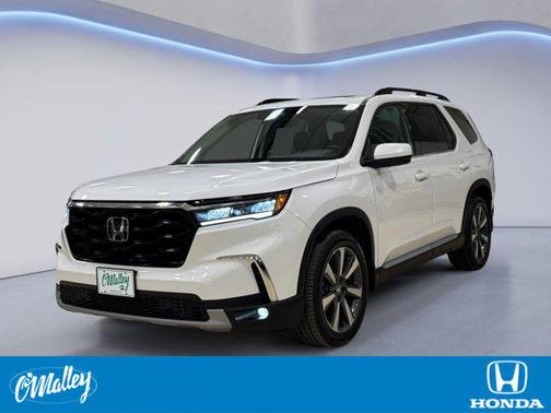 2023 Honda Pilot Touring 8-Passenger