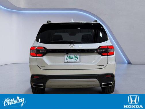 2023 Honda Pilot Touring 8-Passenger