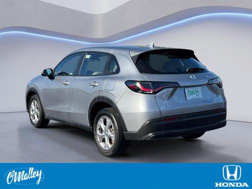 Lunar Silver Metallic 2024 Honda HR-V LX