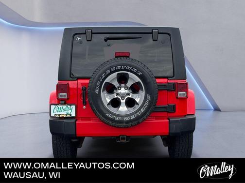 Firecracker Red Clearcoat 2017 Jeep Wrangler Unlimited Sahara