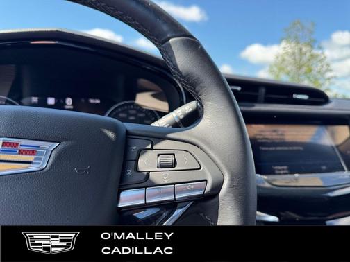 Stellar Black Metallic 2024 Cadillac XT6 Premium Luxury AWD
