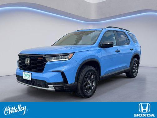 Diffused Sky Pearl 2024 Honda Pilot TrailSport