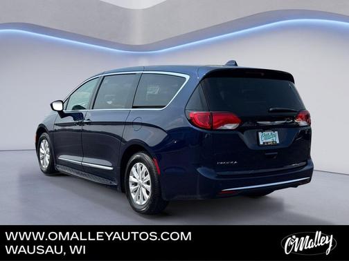 Jazz Blue Pearlcoat 2019 Chrysler Pacifica Touring Plus