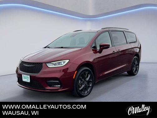 Velvet Red Pearlcoat 2021 Chrysler Pacifica Touring AWD