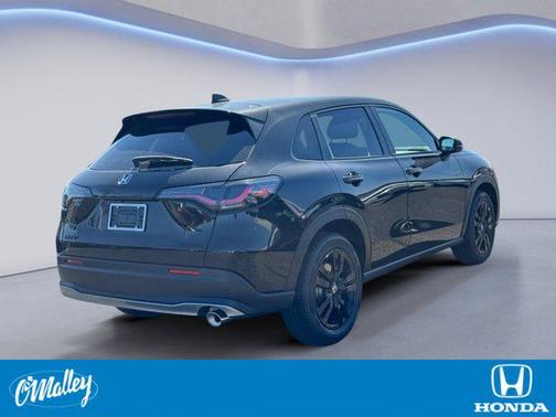 Crystal Black Pearl 2026 Honda HR-V AWD Sport