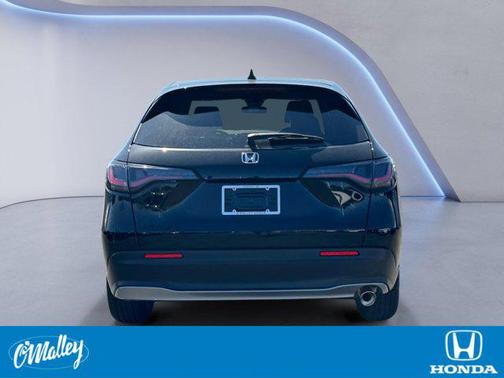 Crystal Black Pearl 2026 Honda HR-V AWD Sport