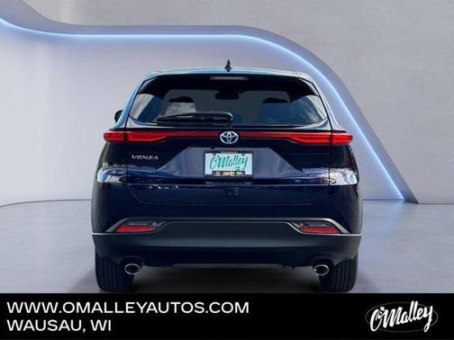 Blueprint 2023 Toyota Venza LE
