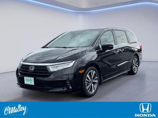 Crystal Black Pearl 2024 Honda Odyssey Touring