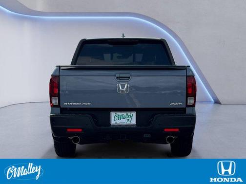 2022 Honda Ridgeline Black