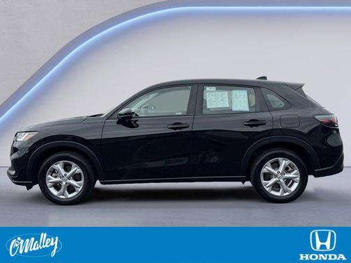 Crystal Black Pearl 2023 Honda HR-V LX