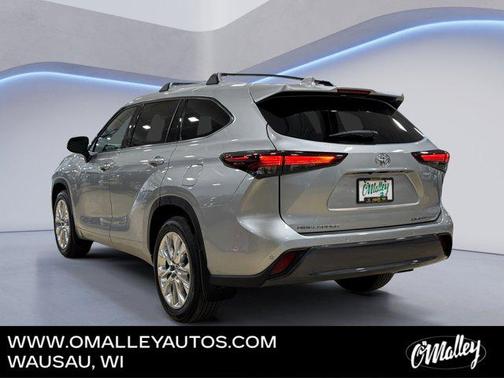 2024 Toyota Highlander 