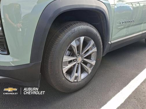 Green 2025 Chevrolet Equinox LT