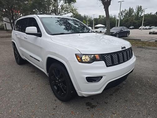 2021 Jeep Grand Cherokee Laredo X