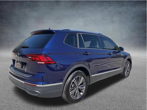 2024 Volkswagen Tiguan 2.0T Wolfsburg Edition