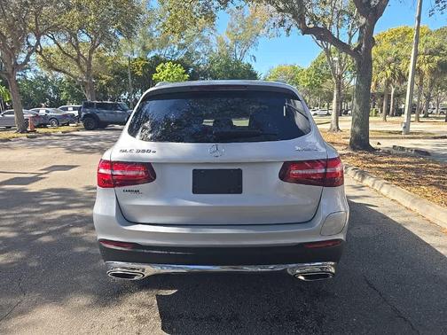 2019 Mercedes-Benz GLC 350e Base 4MATIC
