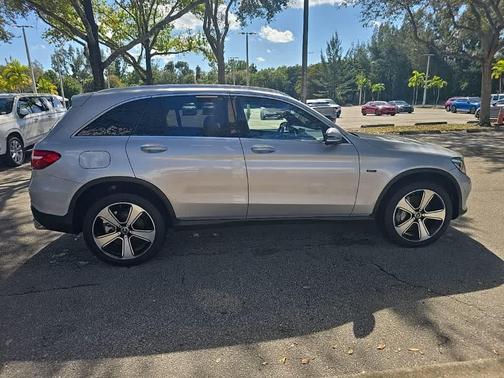 2019 Mercedes-Benz GLC 350e Base 4MATIC