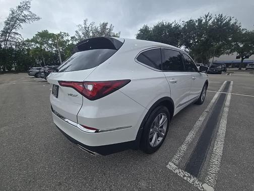 Platinum White Pearl 2024 Acura MDX Standard