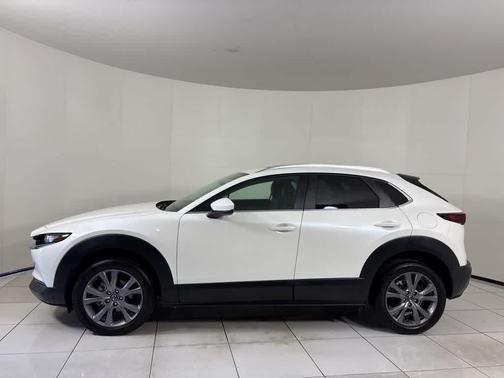 Snowflake White Pearl Mica 2024 Mazda CX-30 2.5 S Preferred Package