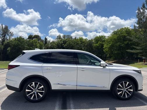 Platinum White Pearl 2026 Acura MDX Technology Package