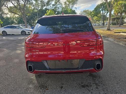 2023 Genesis GV70 2.5T
