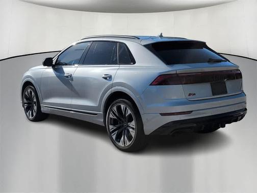 2025 Audi Q8 Prestige