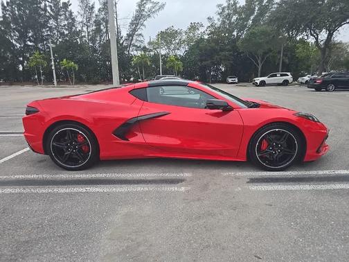 2021 Chevrolet Corvette Stingray w/2LT
