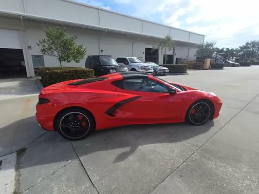 2021 Chevrolet Corvette Stingray w/2LT