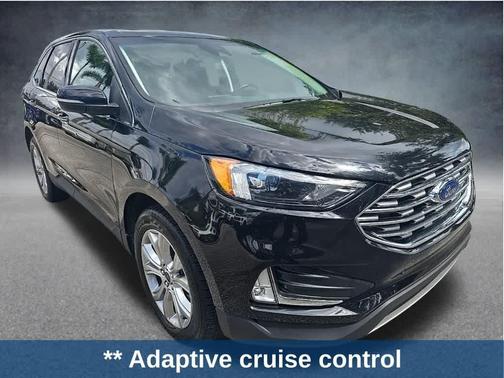 2022 Ford Edge Titanium