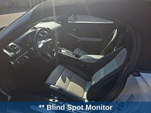 2022 Porsche 718 Boxster S