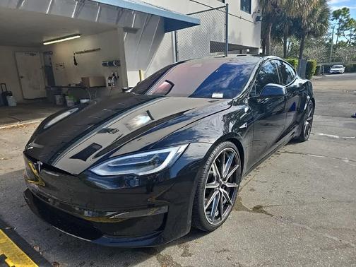 2021 Tesla Model S Plaid