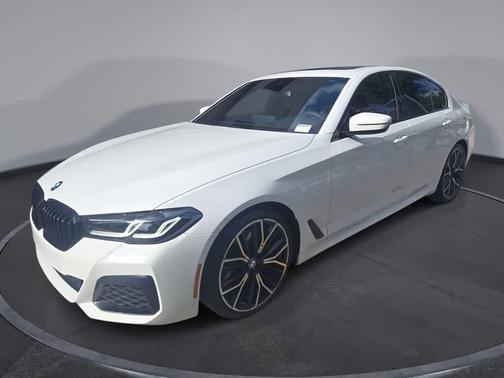 Alpine White 2022 BMW 530 i