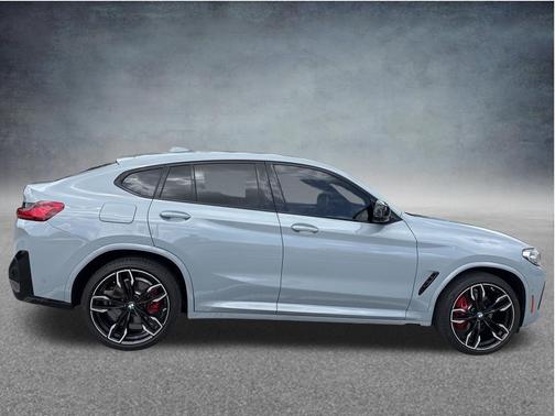 Brooklyn Gray Metallic 2023 BMW X4 M40i