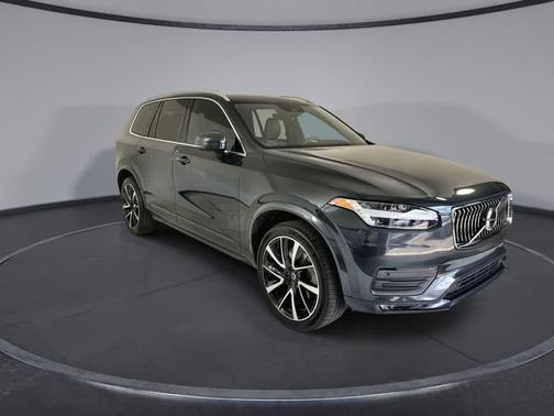 Savile Grey Metallic 2022 Volvo XC90 T6 Momentum