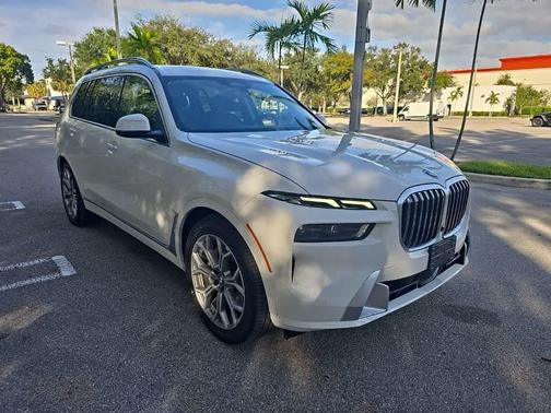 2023 BMW X7 xDrive40i