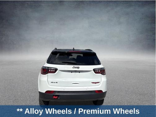 2024 Jeep Compass Trailhawk