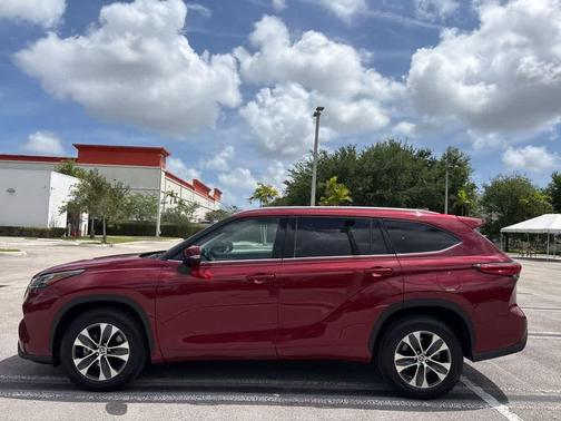 Red 2020 Toyota Highlander XLE