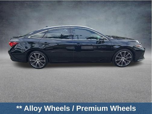 2019 Toyota Avalon XLE Touring